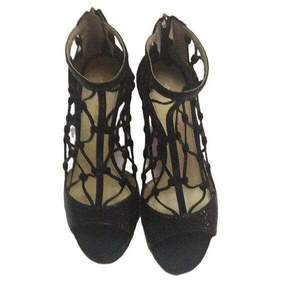 Ivanka Trump caged heels - Picture 3 of 11